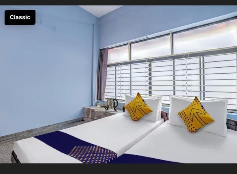Ss Kkp Tourist Home Thiruvananthapuram Buitenkant foto